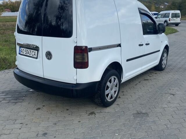 Фольксваген Кадди 2006 в Береговом на Automoto.ua Белый Фольксваген Кадди, объемом двигателя 0 л и пробегом 276 тыс. км за 3800 $, фото 1 на Automoto.ua