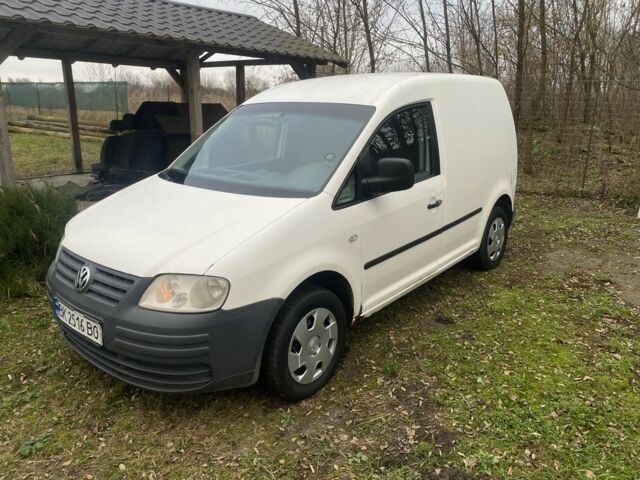 Белый Фольксваген Кадди, объемом двигателя 2 л и пробегом 300 тыс. км за 3500 $, фото 1 на Automoto.ua