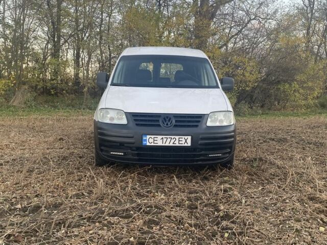 Белый Фольксваген Кадди, объемом двигателя 0 л и пробегом 305 тыс. км за 5500 $, фото 1 на Automoto.ua