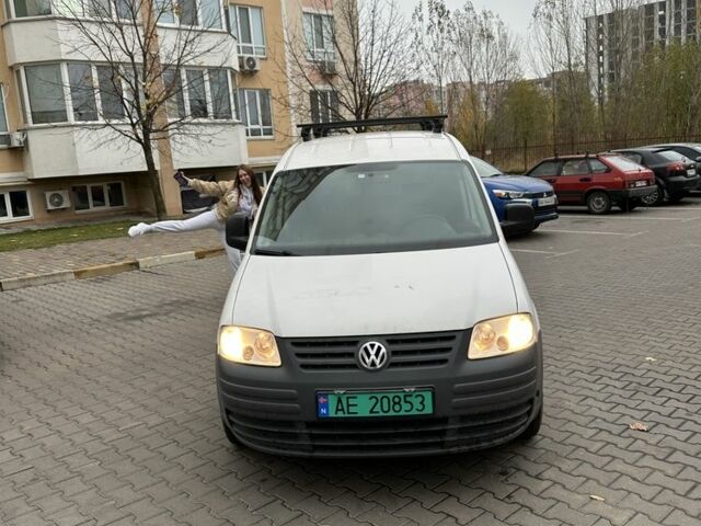 Белый Фольксваген Кадди, объемом двигателя 1.9 л и пробегом 330 тыс. км за 2700 $, фото 1 на Automoto.ua
