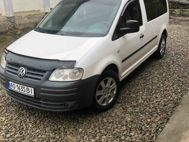 Белый Фольксваген Кадди, объемом двигателя 1.9 л и пробегом 343 тыс. км за 6800 $, фото 1 на Automoto.ua