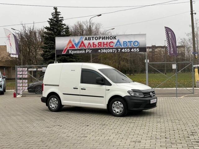 Белый Фольксваген Кадди, объемом двигателя 1.6 л и пробегом 290 тыс. км за 9400 $, фото 1 на Automoto.ua