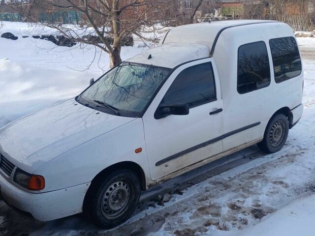 Білий Фольксваген Кадді, об'ємом двигуна 1.9 л та пробігом 258 тис. км за 2043 $, фото 1 на Automoto.ua