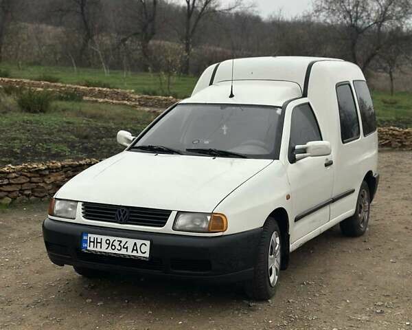 Белый Фольксваген Кадди, объемом двигателя 1.9 л и пробегом 256 тыс. км за 2600 $, фото 1 на Automoto.ua
