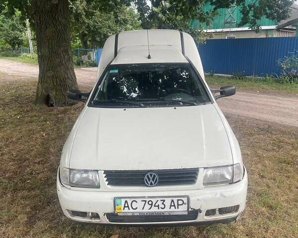 Белый Фольксваген Кадди, объемом двигателя 1.9 л и пробегом 240 тыс. км за 1700 $, фото 1 на Automoto.ua