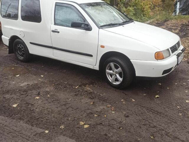 Белый Фольксваген Кадди, объемом двигателя 1.4 л и пробегом 84 тыс. км за 2605 $, фото 1 на Automoto.ua