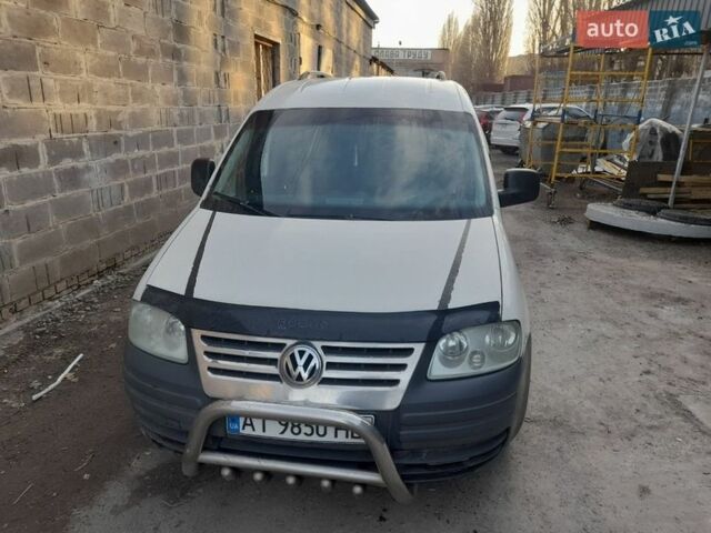 Белый Фольксваген Кадди, объемом двигателя 2 л и пробегом 419 тыс. км за 3800 $, фото 1 на Automoto.ua