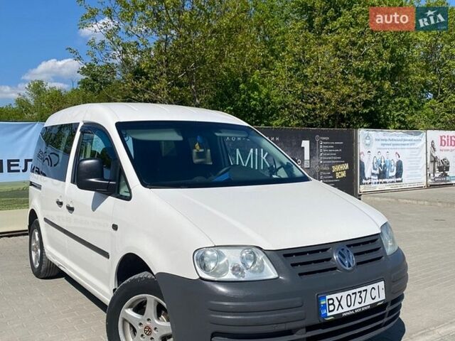 Белый Фольксваген Кадди, объемом двигателя 1.97 л и пробегом 300 тыс. км за 4700 $, фото 1 на Automoto.ua