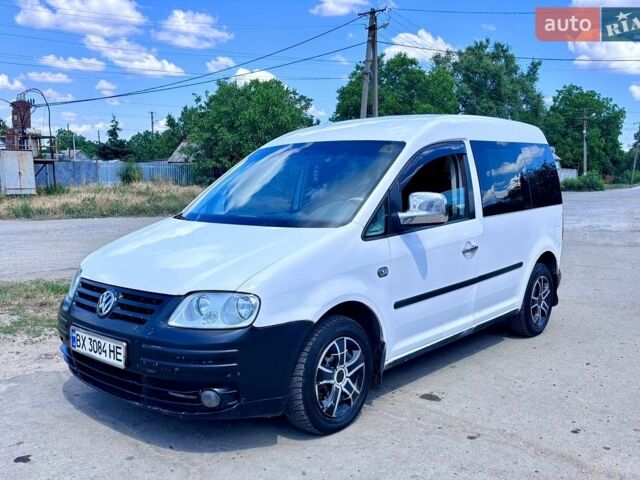 Белый Фольксваген Кадди, объемом двигателя 1.97 л и пробегом 330 тыс. км за 3800 $, фото 1 на Automoto.ua