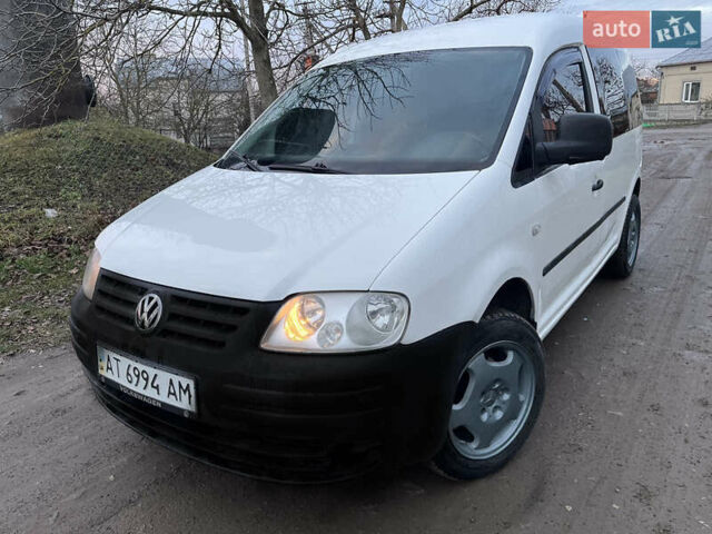 Белый Фольксваген Кадди, объемом двигателя 2 л и пробегом 438 тыс. км за 4450 $, фото 1 на Automoto.ua