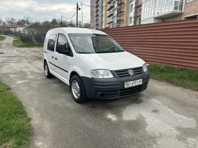 Белый Фольксваген Кадди, объемом двигателя 2 л и пробегом 320 тыс. км за 4199 $, фото 1 на Automoto.ua