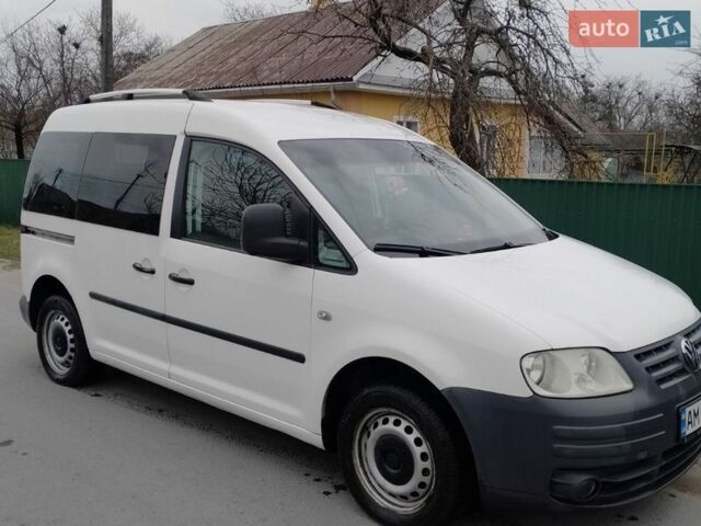 Білий Фольксваген Кадді, об'ємом двигуна 1.97 л та пробігом 351 тис. км за 5500 $, фото 1 на Automoto.ua