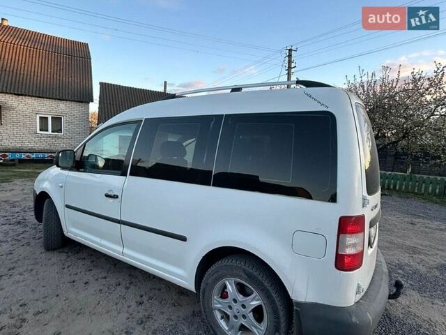 Белый Фольксваген Кадди, объемом двигателя 1.97 л и пробегом 395 тыс. км за 4450 $, фото 1 на Automoto.ua
