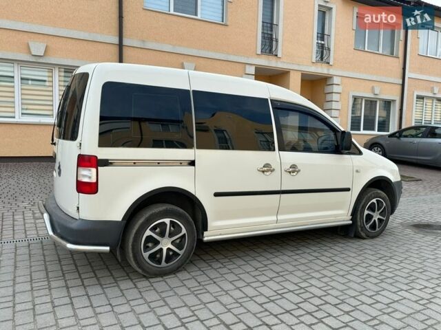 Білий Фольксваген Кадді, об'ємом двигуна 2 л та пробігом 260 тис. км за 5100 $, фото 1 на Automoto.ua