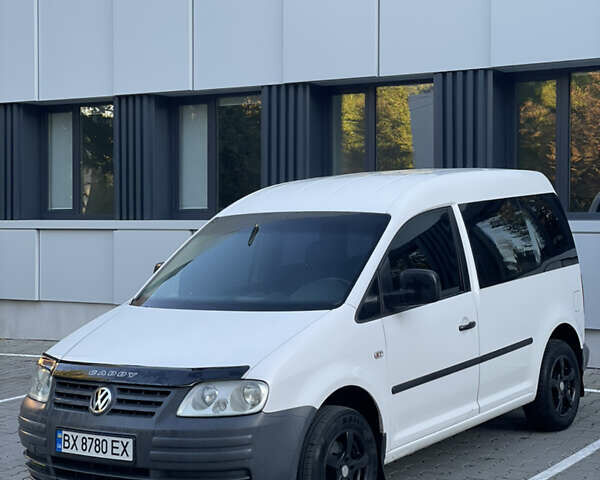 Белый Фольксваген Кадди, объемом двигателя 1.9 л и пробегом 265 тыс. км за 5450 $, фото 1 на Automoto.ua