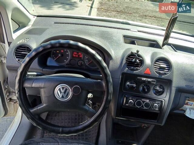 Білий Фольксваген Кадді, об'ємом двигуна 1.4 л та пробігом 440 тис. км за 4200 $, фото 1 на Automoto.ua