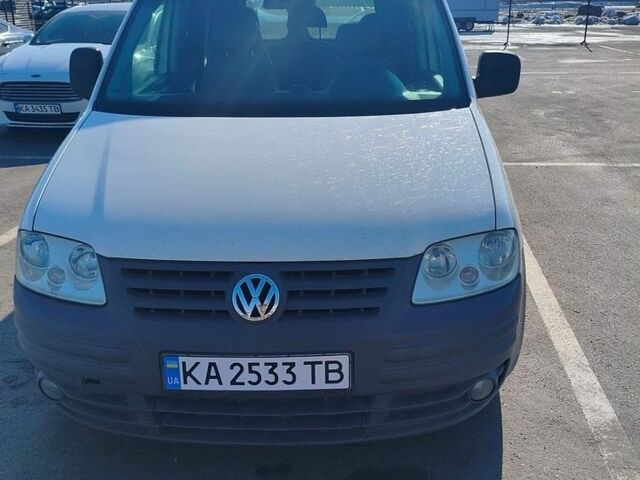 Белый Фольксваген Кадди, объемом двигателя 1.97 л и пробегом 375 тыс. км за 7300 $, фото 1 на Automoto.ua