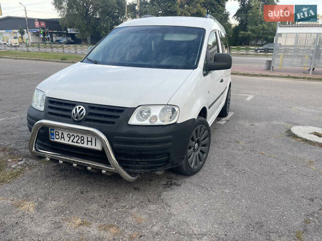 Белый Фольксваген Кадди, объемом двигателя 1.97 л и пробегом 220 тыс. км за 5500 $, фото 1 на Automoto.ua