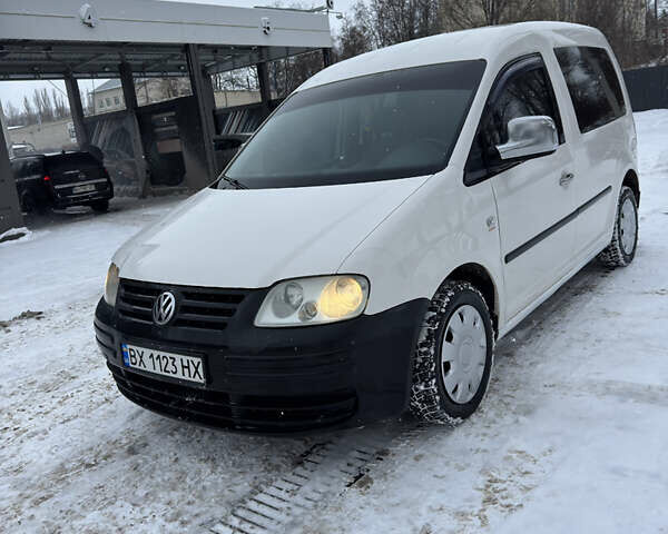 Белый Фольксваген Кадди, объемом двигателя 1.9 л и пробегом 413 тыс. км за 4999 $, фото 1 на Automoto.ua