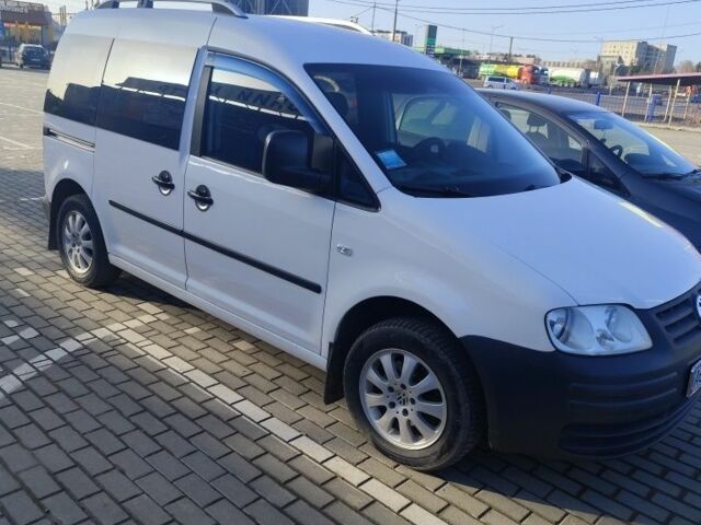 Белый Фольксваген Кадди, объемом двигателя 0 л и пробегом 306 тыс. км за 5999 $, фото 1 на Automoto.ua