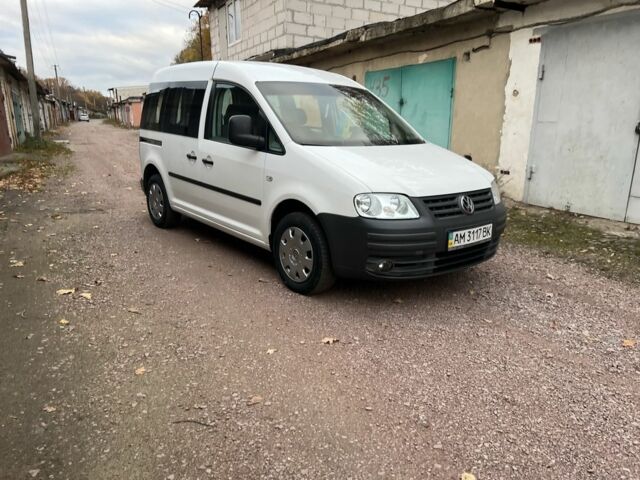 Білий Фольксваген Кадді, об'ємом двигуна 2 л та пробігом 260 тис. км за 4999 $, фото 1 на Automoto.ua