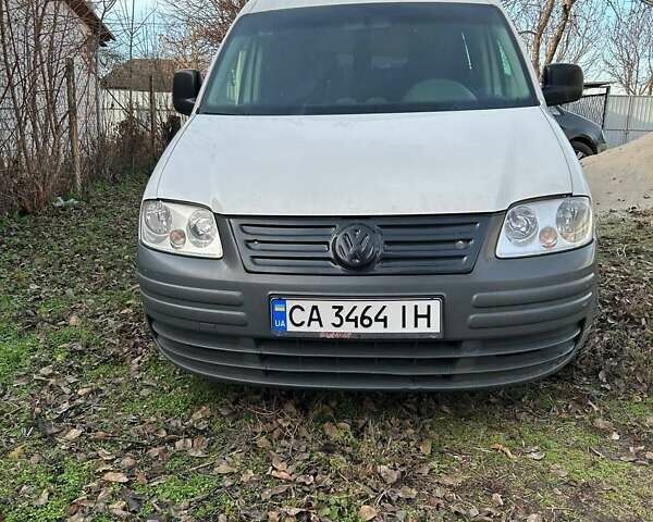 Белый Фольксваген Кадди, объемом двигателя 1.97 л и пробегом 306 тыс. км за 5200 $, фото 1 на Automoto.ua