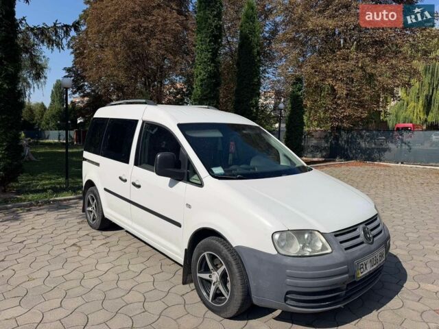 Белый Фольксваген Кадди, объемом двигателя 1.97 л и пробегом 284 тыс. км за 5200 $, фото 1 на Automoto.ua