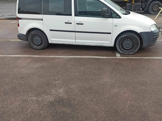 Белый Фольксваген Кадди, объемом двигателя 2 л и пробегом 150 тыс. км за 5200 $, фото 1 на Automoto.ua