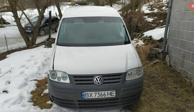 Білий Фольксваген Кадді, об'ємом двигуна 1.9 л та пробігом 330 тис. км за 3690 $, фото 1 на Automoto.ua