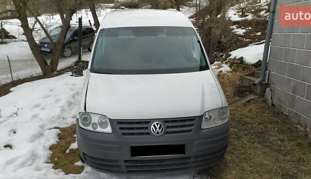 Белый Фольксваген Кадди, объемом двигателя 1.9 л и пробегом 330 тыс. км за 3950 $, фото 1 на Automoto.ua