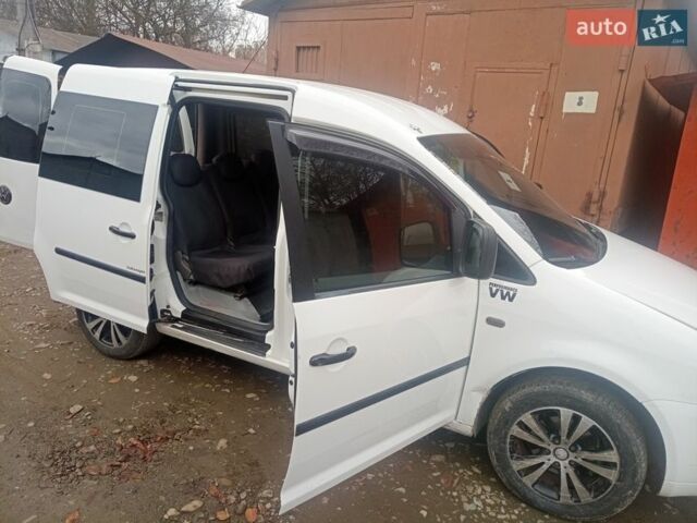 Білий Фольксваген Кадді, об'ємом двигуна 2 л та пробігом 278 тис. км за 5200 $, фото 1 на Automoto.ua