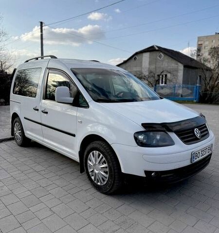 Белый Фольксваген Кадди, объемом двигателя 1.6 л и пробегом 265 тыс. км за 5300 $, фото 1 на Automoto.ua