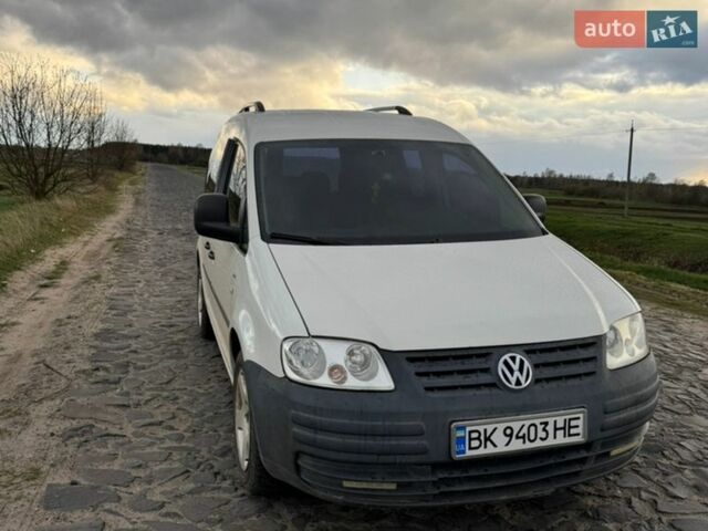 Белый Фольксваген Кадди, объемом двигателя 2 л и пробегом 330 тыс. км за 4600 $, фото 1 на Automoto.ua