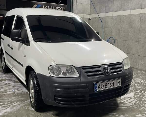 Белый Фольксваген Кадди, объемом двигателя 1.9 л и пробегом 258 тыс. км за 5800 $, фото 1 на Automoto.ua