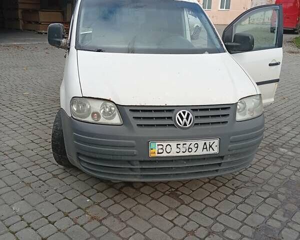 Белый Фольксваген Кадди, объемом двигателя 2 л и пробегом 378 тыс. км за 3500 $, фото 1 на Automoto.ua