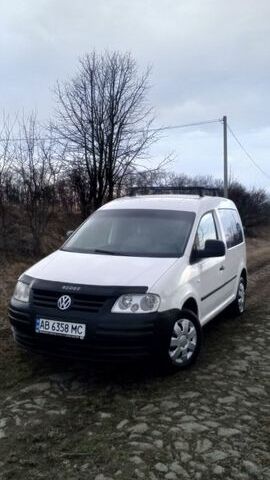 Белый Фольксваген Кадди, объемом двигателя 1.4 л и пробегом 433 тыс. км за 4550 $, фото 1 на Automoto.ua