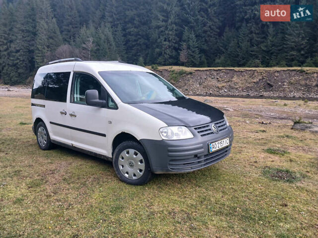 Белый Фольксваген Кадди, объемом двигателя 1.9 л и пробегом 250 тыс. км за 4500 $, фото 1 на Automoto.ua
