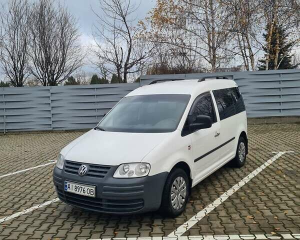 Белый Фольксваген Кадди, объемом двигателя 1.97 л и пробегом 257 тыс. км за 5300 $, фото 1 на Automoto.ua