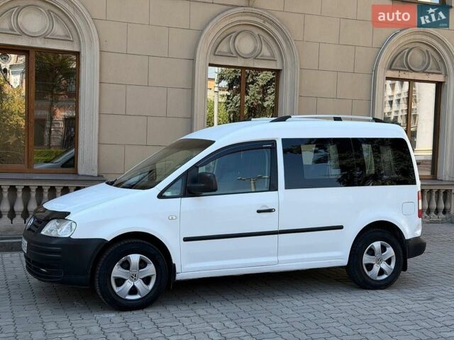 Белый Фольксваген Кадди, объемом двигателя 1.9 л и пробегом 320 тыс. км за 3950 $, фото 1 на Automoto.ua