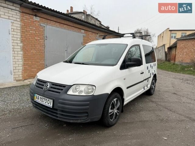 Белый Фольксваген Кадди, объемом двигателя 1.4 л и пробегом 280 тыс. км за 3750 $, фото 1 на Automoto.ua