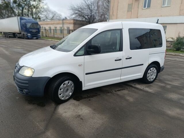 Білий Фольксваген Кадді, об'ємом двигуна 1.9 л та пробігом 367 тис. км за 6500 $, фото 1 на Automoto.ua