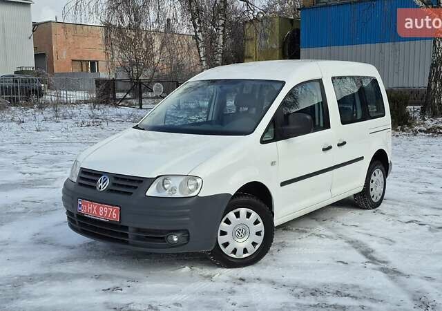 Білий Фольксваген Кадді, об'ємом двигуна 1.6 л та пробігом 210 тис. км за 6750 $, фото 1 на Automoto.ua