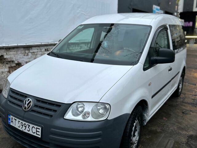 Белый Фольксваген Кадди, объемом двигателя 2 л и пробегом 262 тыс. км за 6100 $, фото 1 на Automoto.ua