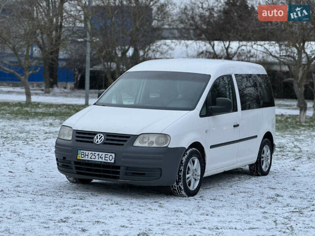 Белый Фольксваген Кадди, объемом двигателя 1.9 л и пробегом 240 тыс. км за 4550 $, фото 1 на Automoto.ua