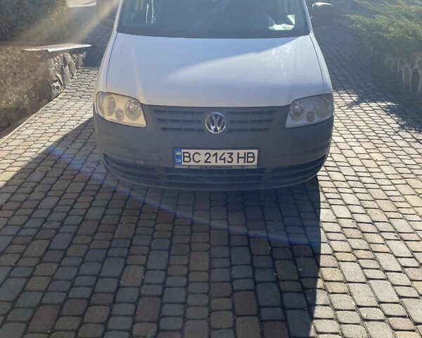 Белый Фольксваген Кадди, объемом двигателя 1.97 л и пробегом 320 тыс. км за 5300 $, фото 1 на Automoto.ua