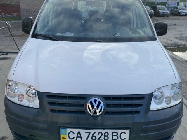 Белый Фольксваген Кадди, объемом двигателя 1.4 л и пробегом 313 тыс. км за 5700 $, фото 1 на Automoto.ua