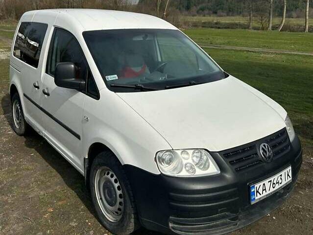 Белый Фольксваген Кадди, объемом двигателя 1.9 л и пробегом 325 тыс. км за 6750 $, фото 1 на Automoto.ua