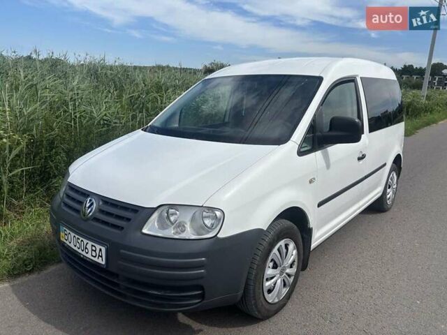 Белый Фольксваген Кадди, объемом двигателя 1.9 л и пробегом 254 тыс. км за 7800 $, фото 1 на Automoto.ua