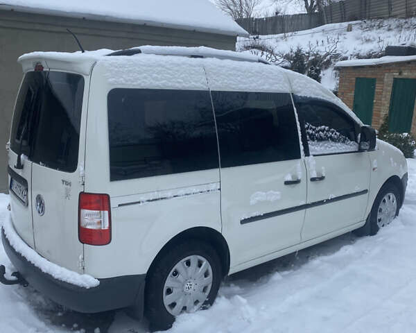 Белый Фольксваген Кадди, объемом двигателя 1.9 л и пробегом 350 тыс. км за 6500 $, фото 1 на Automoto.ua