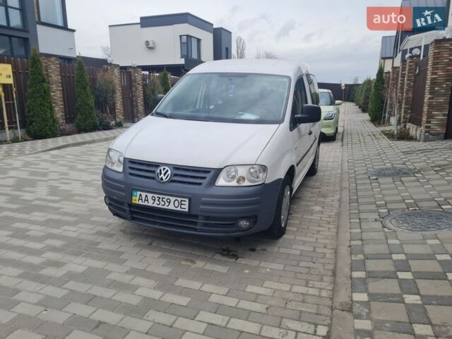Белый Фольксваген Кадди, объемом двигателя 1.97 л и пробегом 255 тыс. км за 4500 $, фото 1 на Automoto.ua